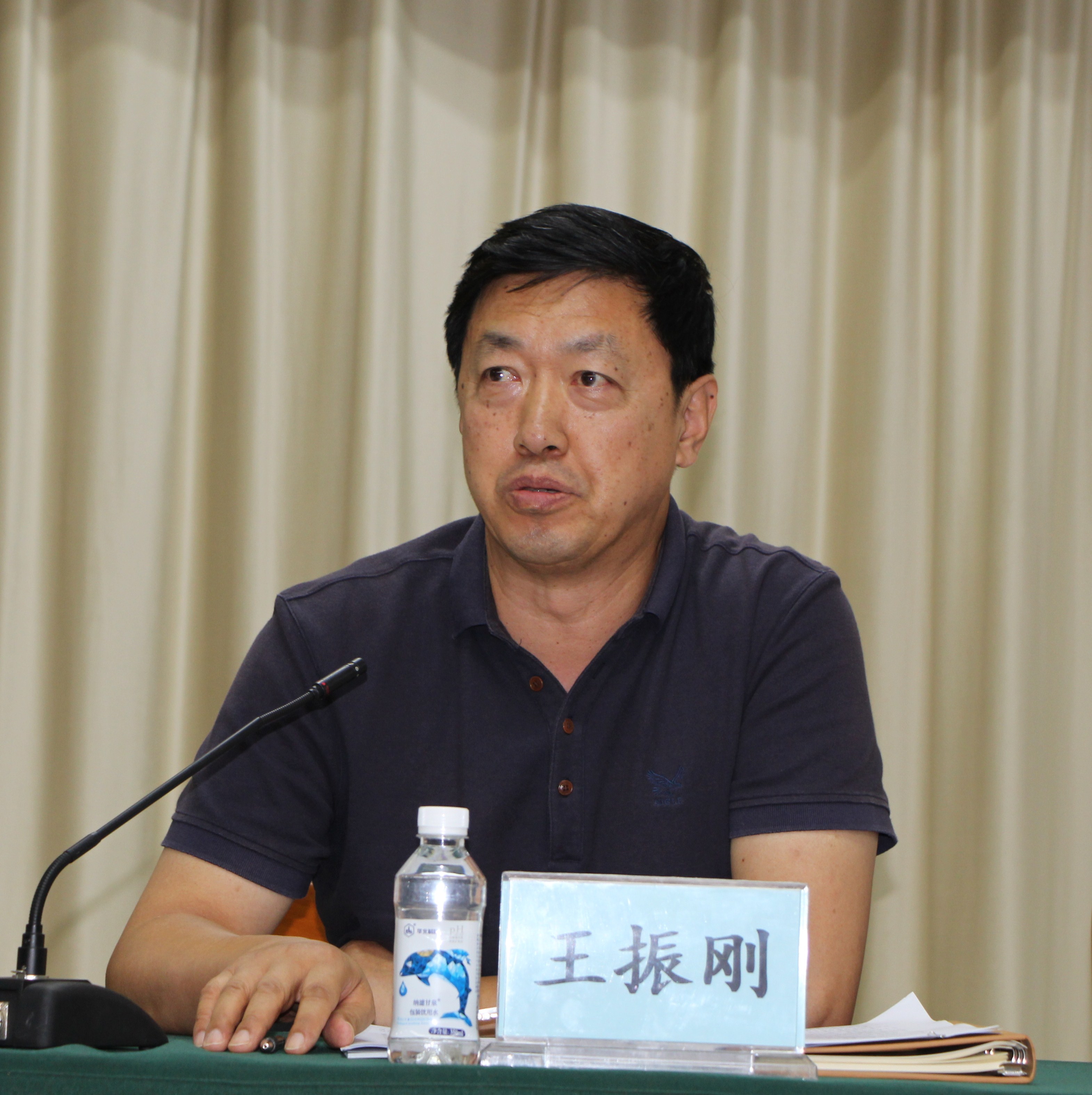 省市场监管局认证监督管理处处长杨进刚,市市场监管局党组成员,副局长